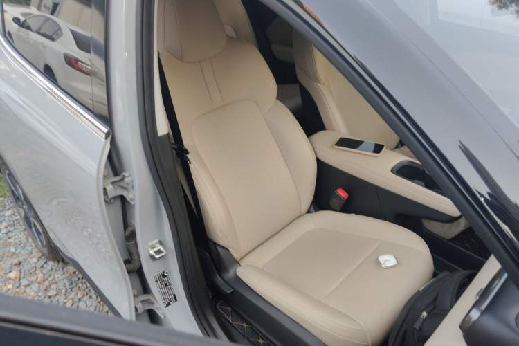 Used Wuling Bingo PLUS 2024 510 km Flagship Edition Four-Seater Version Right Front Seat