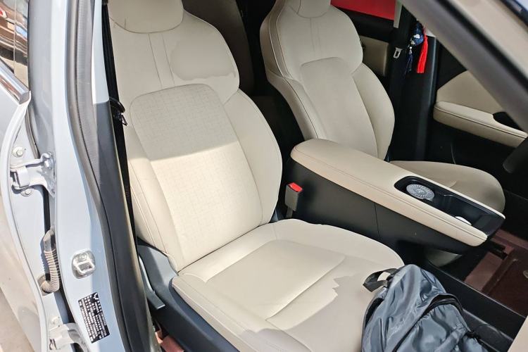 Used Wuling Bingo PLUS 2024 510 km Flagship Edition Four-Seater Version Right Front Seat