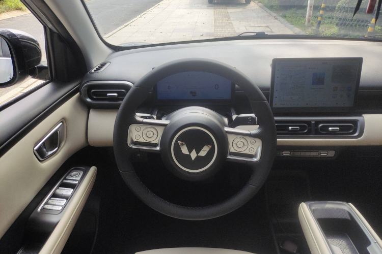 Used Wuling Bingo PLUS 2024 510 km Flagship Edition Four-Seater Version Steering Wheel