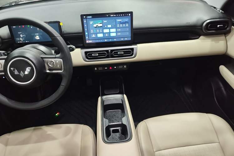 Used Wuling Bingo PLUS 2024 401 km Flagship Edition Four-Seater Version Audio And AC Panel
