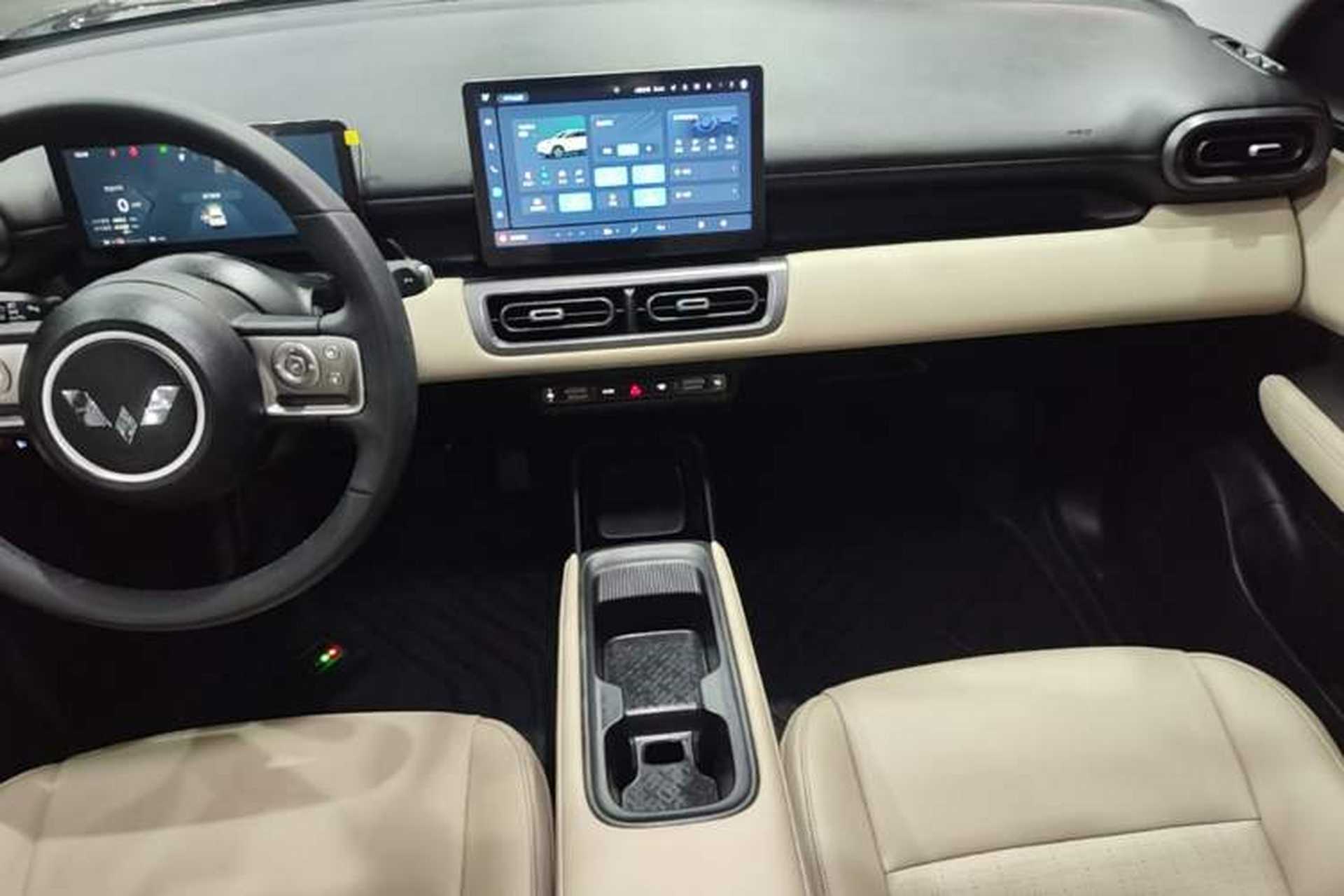 Used Wuling Bingo PLUS 2024 401 km Flagship Edition Four-Seater Version Audio And AC Panel