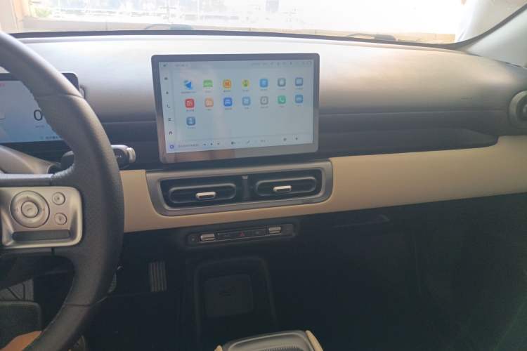 Used Wuling Bingo PLUS 2024 510 km Flagship Edition Four-Seater Version Audio And AC Panel