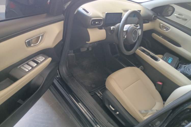Used Wuling Bingo PLUS 2024 510 km Flagship Edition Four-Seater Version Driver Seat