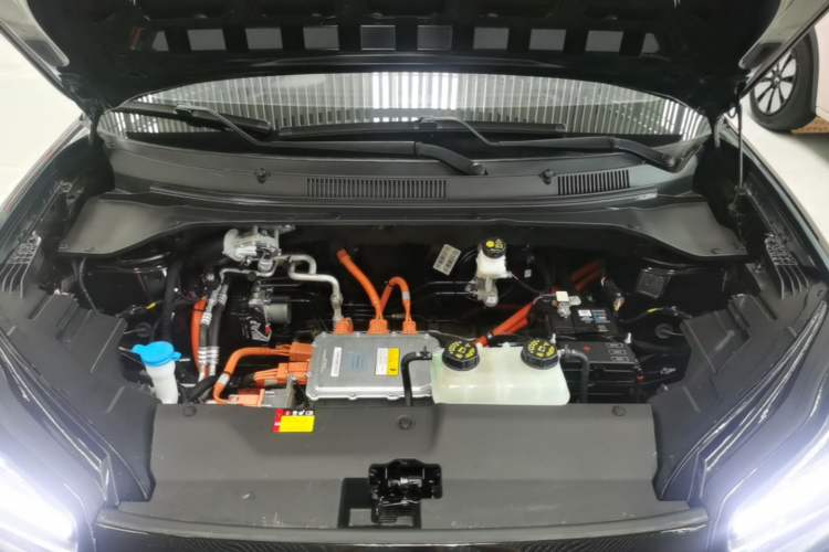 Used Wuling Bingo PLUS 2024 510 km Flagship Edition Four-Seater Version Engine Bay