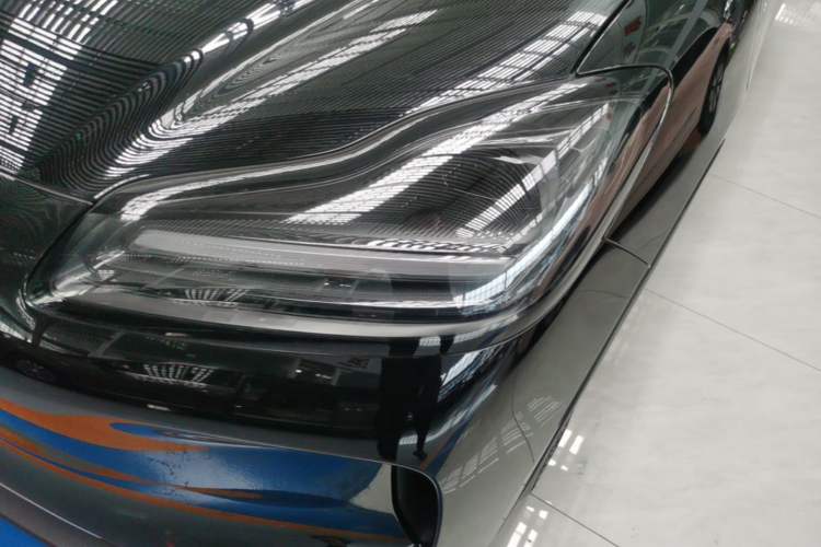 Used Wuling Bingo PLUS 2024 510 km Flagship Edition Four-Seater Version Left Front Headlight
