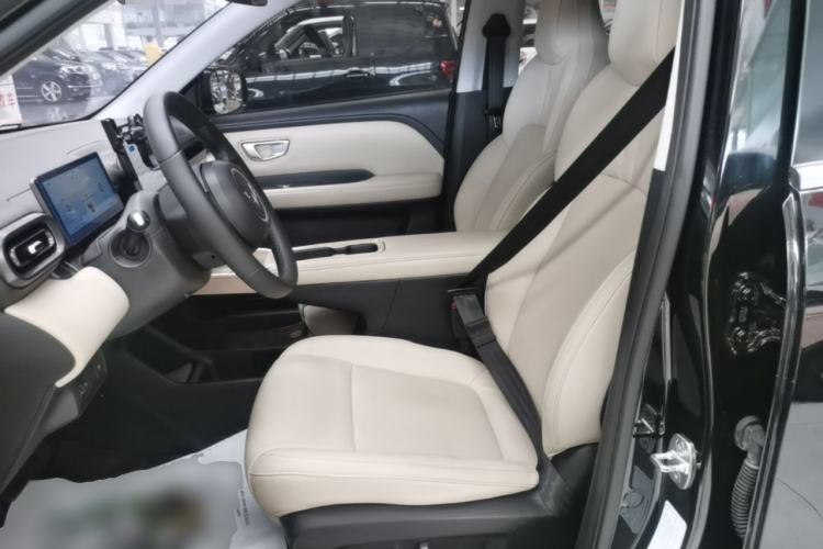 Used Wuling Bingo PLUS 2024 510 km Flagship Edition Four-Seater Version Left Front Seat