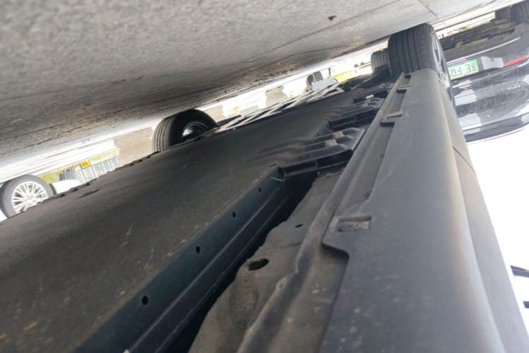 Used Wuling Bingo PLUS 2024 510 km Flagship Edition Four-Seater Version Left Side Sill