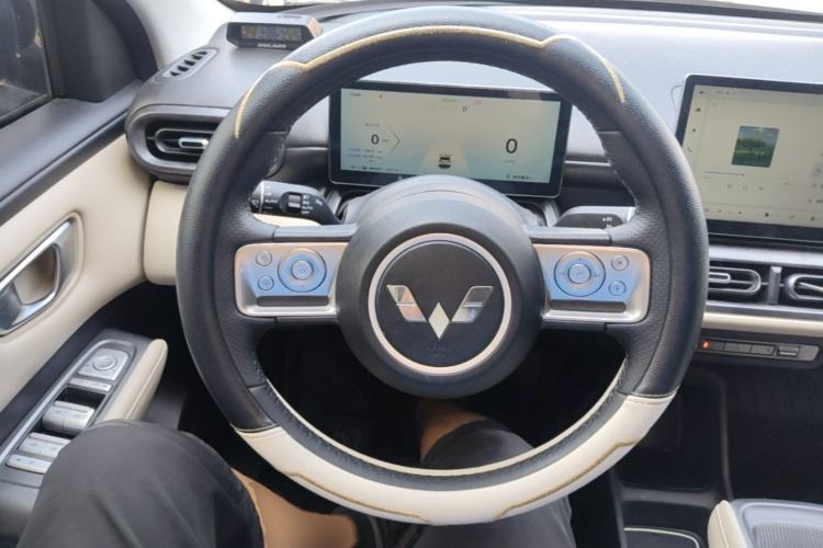 Used Wuling Bingo PLUS 2024 510 km Flagship Edition Four-Seater Version Steering Wheel