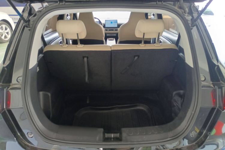 Used Wuling Bingo PLUS 2024 510 km Flagship Edition Four-Seater Version Trunk