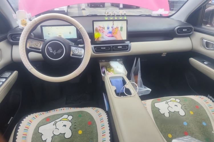 Used Wuling Bingo PLUS 2024 510 km Flagship Edition Four-Seater Version Center Console