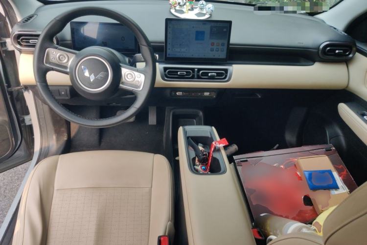 Used Wuling Bingo PLUS 2024 510 km Flagship Edition Four-Seater Version Center Console