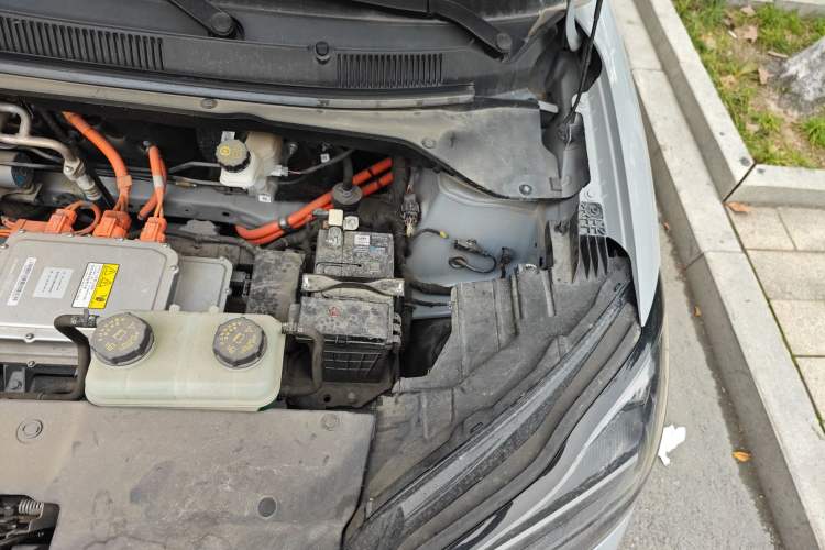 Used Wuling Bingo PLUS 2024 510 km Flagship Edition Four-Seater Version Engine Bay Left