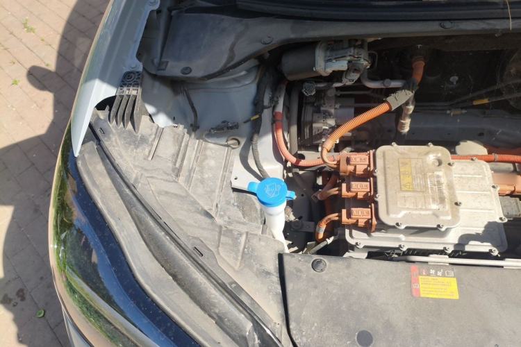 Used Wuling Bingo PLUS 2024 330 km Range Five-Seater Version Engine Bay Right