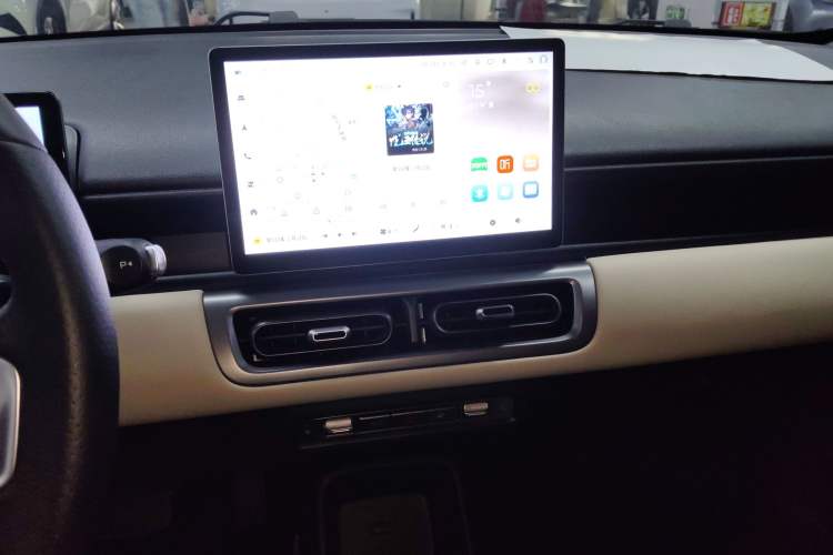 Used Wuling Bingo PLUS 2024 330 km Range Five-Seater Version Audio And AC Panel