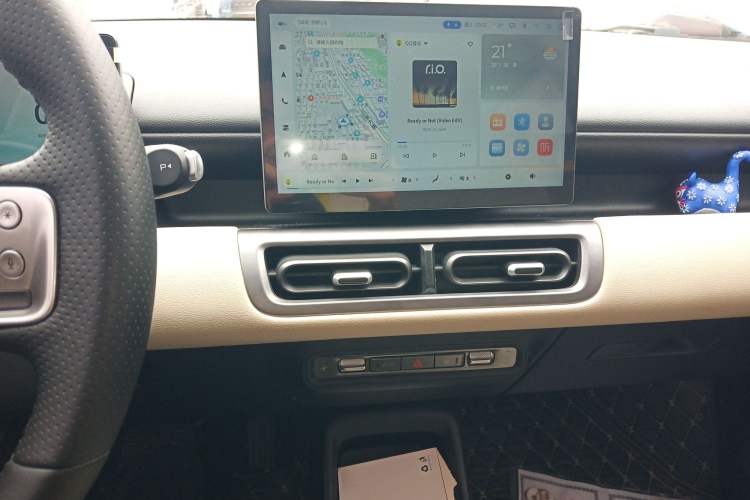 Used Wuling Bingo PLUS 2024 510 km Flagship Edition Four-Seater Version Audio And AC Panel