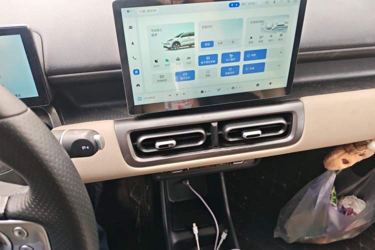 Used Wuling Bingo PLUS 2024 510 km Flagship Edition Four-Seater Version Audio And AC Panel