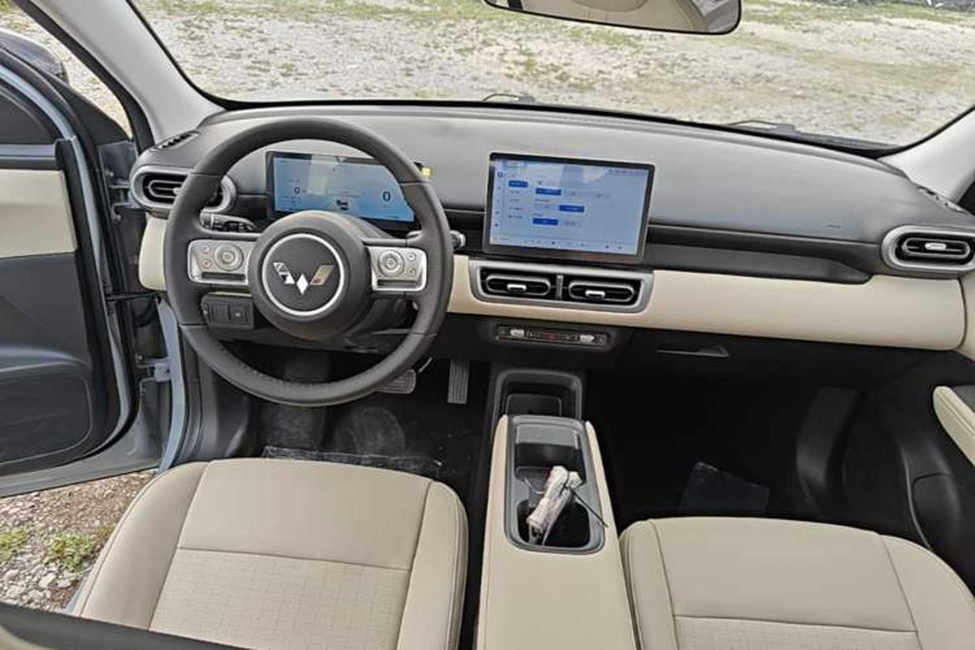 Used Wuling Bingo PLUS 2024 510 km Range 5-Seater Version Center Console