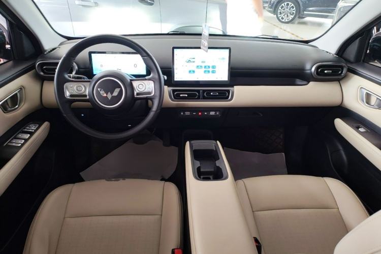 Used Wuling Bingo PLUS 2024 510 km Flagship Edition Four-Seater Version Center Console