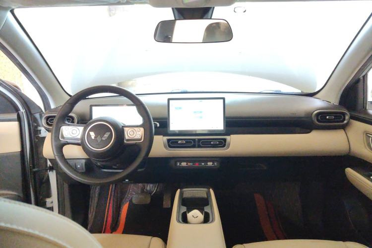 Used Wuling Bingo PLUS 2024 510 km Flagship Edition Four-Seater Version Center Console