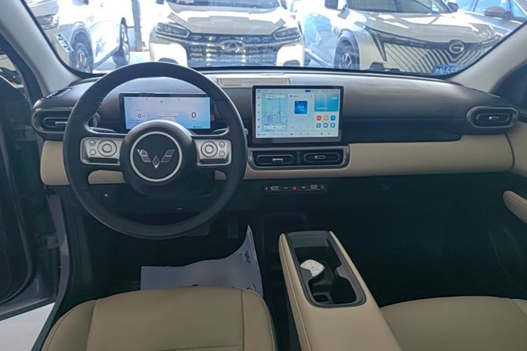 Used Wuling Bingo PLUS 2024 510 km Flagship Edition Four-Seater Version Center Console
