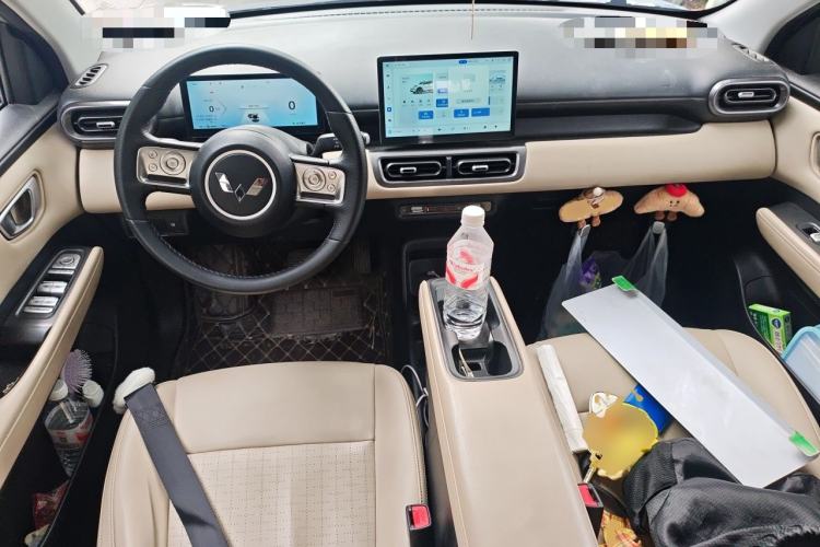 Used Wuling Bingo PLUS 2024 510 km Flagship Edition Four-Seater Version Center Console