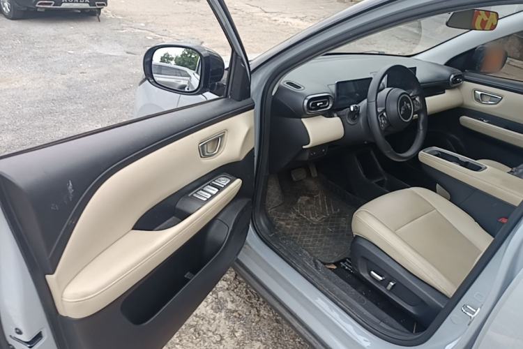 Used Wuling Bingo PLUS 2024 510 km Flagship Edition Four-Seater Version Driver Seat