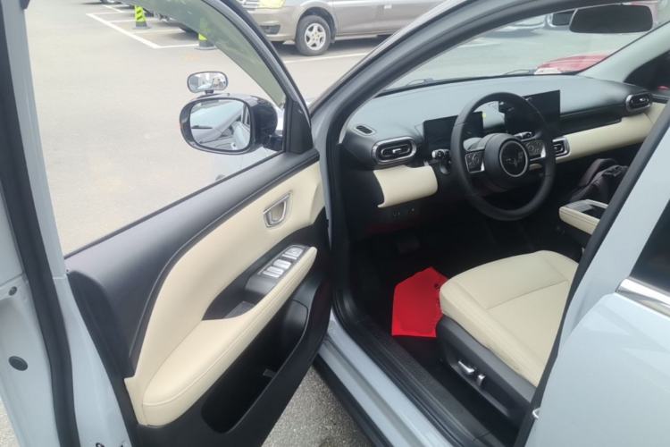 Used Wuling Bingo PLUS 2024 510 km Flagship Edition Four-Seater Version Driver Seat
