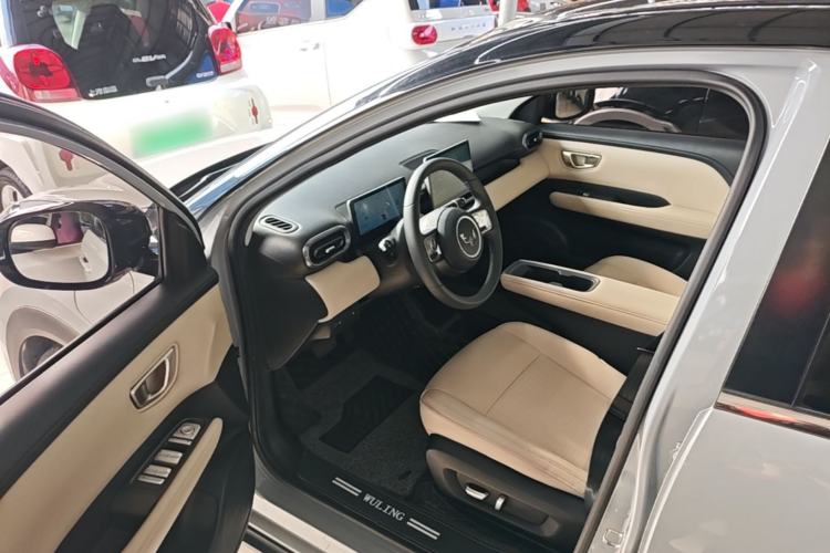 Used Wuling Bingo PLUS 2024 510 km Flagship Edition Four-Seater Version Driver Seat