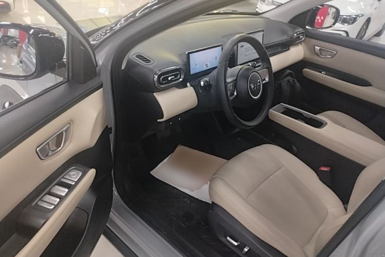 Used Wuling Bingo PLUS 2024 510 km Flagship Edition Four-Seater Version Driver Seat