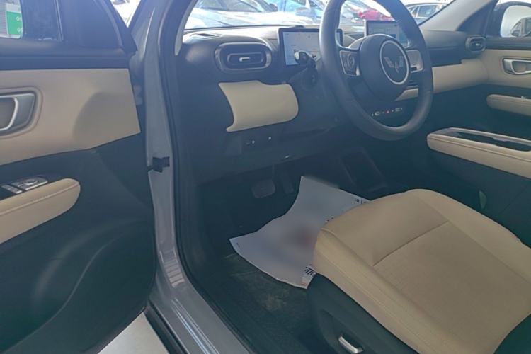 Used Wuling Bingo PLUS 2024 510 km Flagship Edition Four-Seater Version Driver Seat
