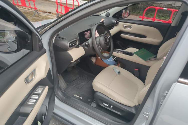 Used Wuling Bingo PLUS 2024 510 km Flagship Edition Four-Seater Version Driver Seat