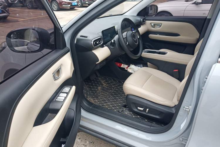Used Wuling Bingo PLUS 2024 510 km Flagship Edition Four-Seater Version Driver Seat