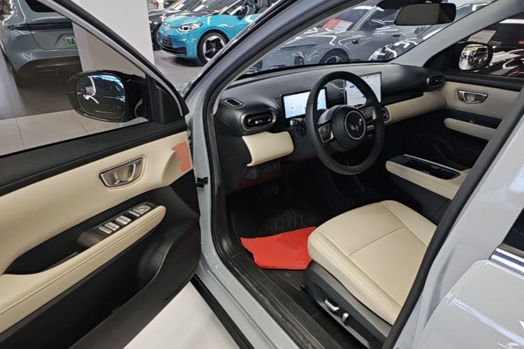 Used Wuling Bingo PLUS 2024 510 km Flagship Edition Four-Seater Version Driver Seat