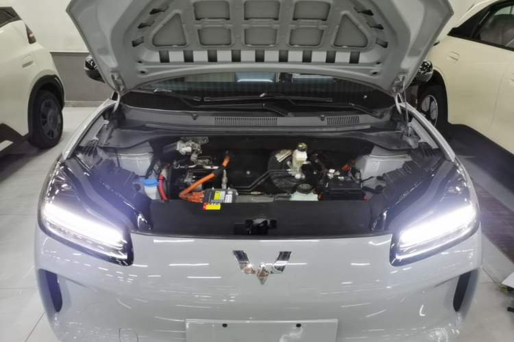 Used Wuling Bingo PLUS 2024 330 km Range Five-Seater Version Engine Bay