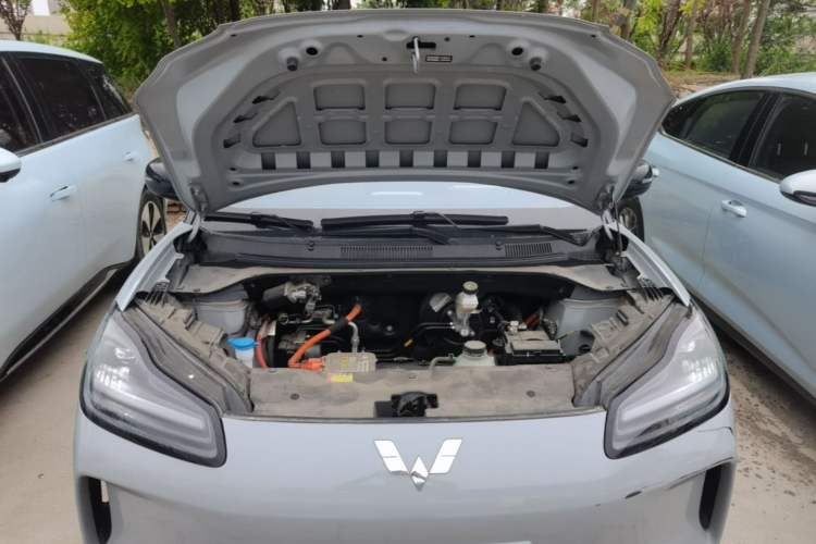 Used Wuling Bingo PLUS 2024 330 km Range Five-Seater Version Engine Bay