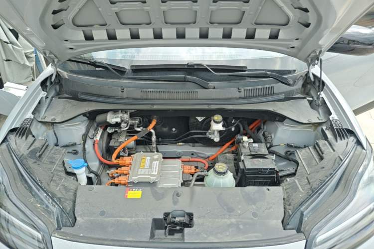 Used Wuling Bingo PLUS 2024 401 km Range 5-Seater Version Engine Bay