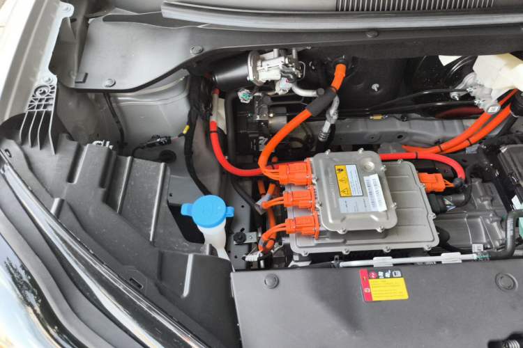 Used Wuling Bingo PLUS 2024 401 km Range 5-Seater Version Engine Bay Right
