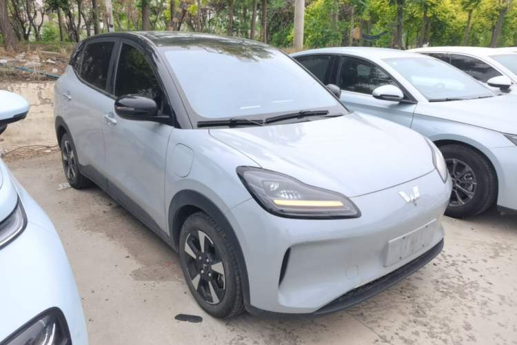 Used Wuling Bingo PLUS 2024 330 km Range Five-Seater Version Exterior 1
