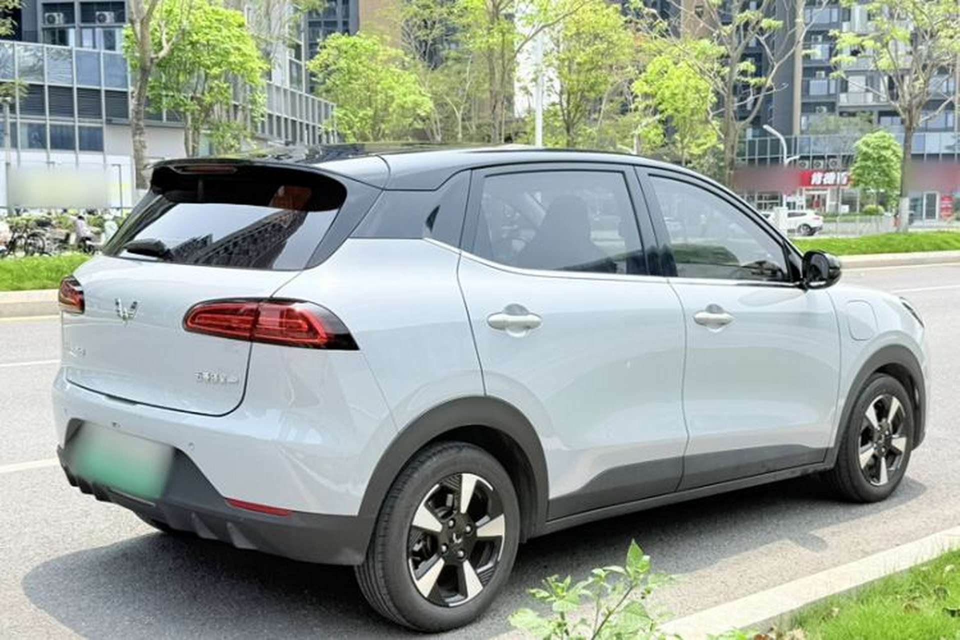 Used Wuling Bingo PLUS 2024 401 km Range 5-Seater Version Exterior 3