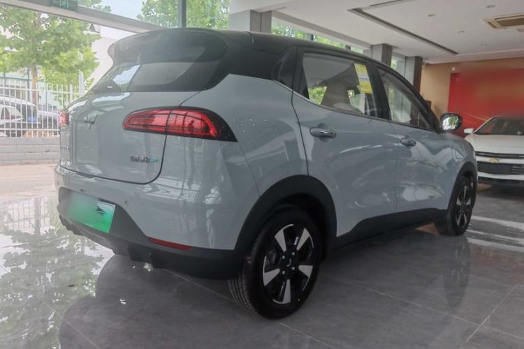 Used Wuling Bingo PLUS 2024 330 km Range Five-Seater Version Exterior 3