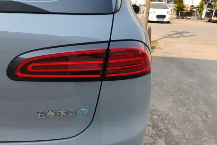Used Wuling Bingo PLUS 2024 510 km Flagship Edition Four-Seater Version Exterior 3