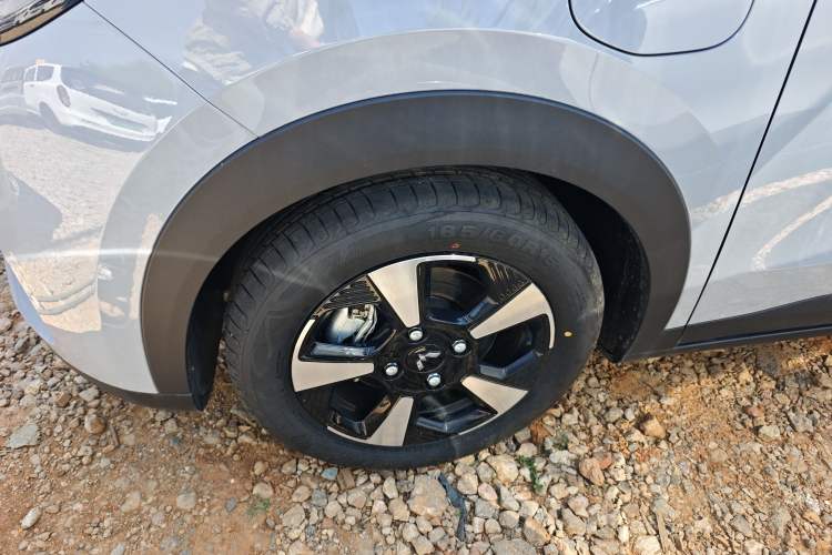 Used Wuling Bingo PLUS 2024 510 km Range 5-Seater Version Exterior 4