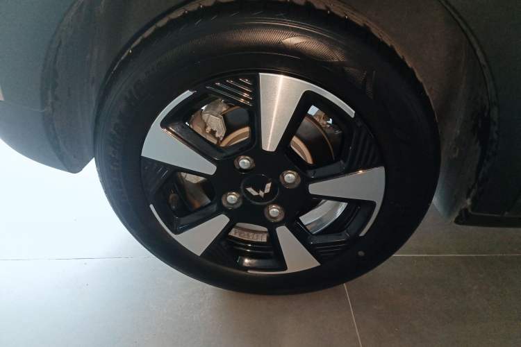 Used Wuling Bingo PLUS 2024 510 km Flagship Edition Four-Seater Version Exterior 4
