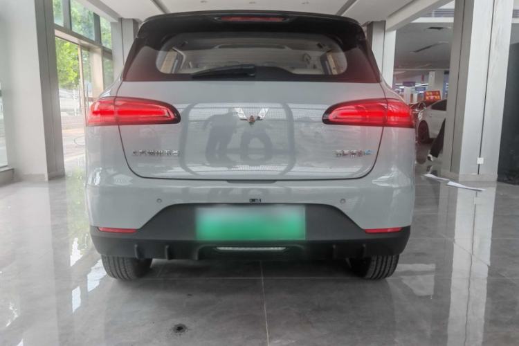 Used Wuling Bingo PLUS 2024 330 km Range Five-Seater Version Exterior 5