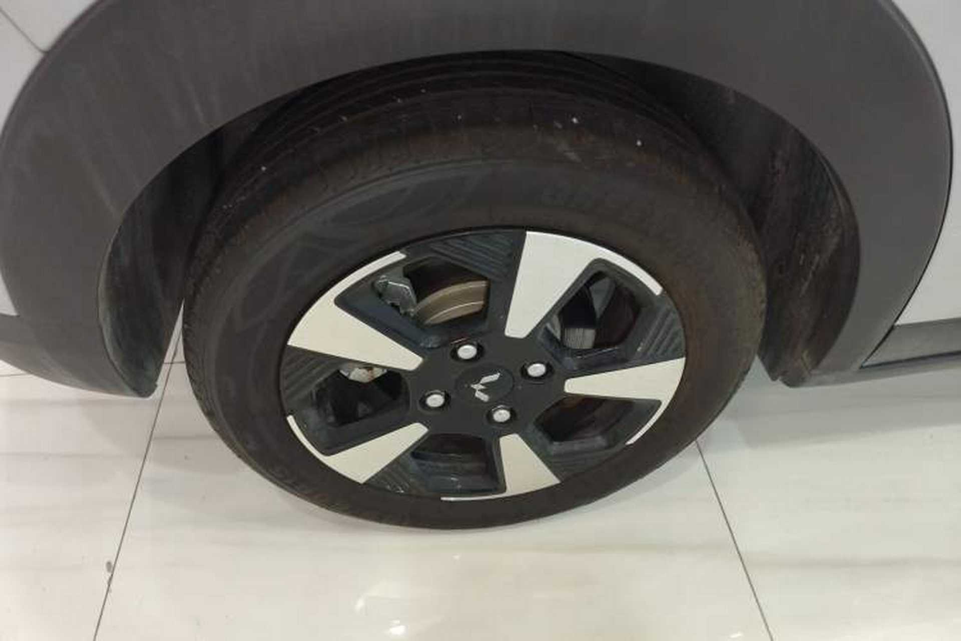 Used Wuling Bingo PLUS 2024 330 km Range Five-Seater Version Exterior 5