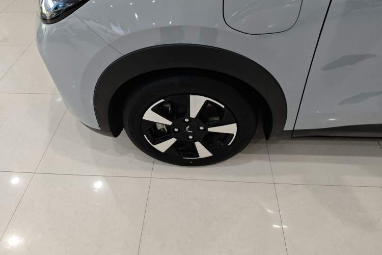 Used Wuling Bingo PLUS 2024 510 km Flagship Edition Four-Seater Version Exterior 7