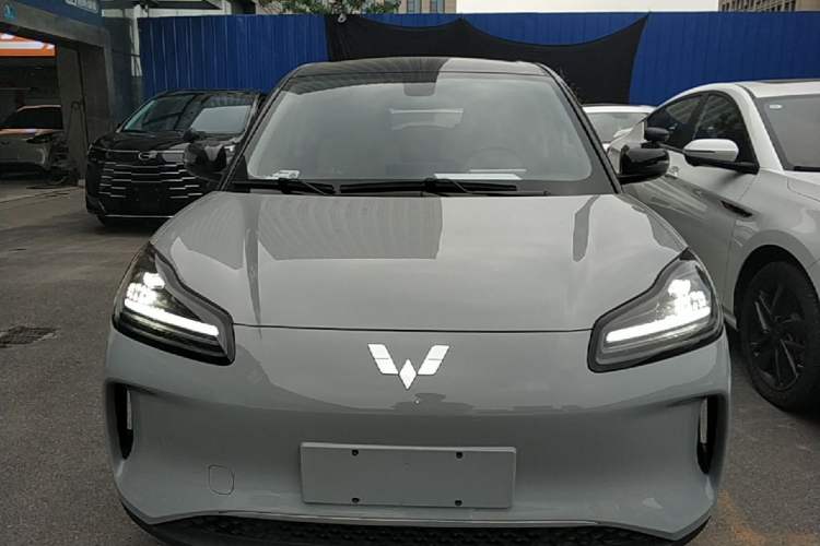 Used Wuling Bingo PLUS 2024 510 km Flagship Edition Four-Seater Version Front