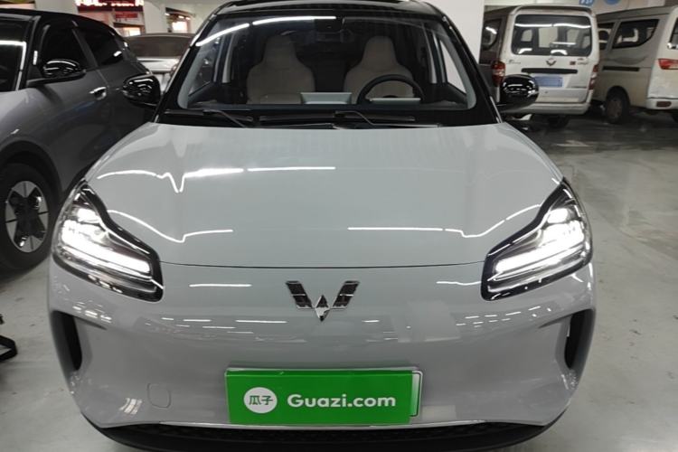 Used Wuling Bingo PLUS 2024 330 km Range Five-Seater Version Front