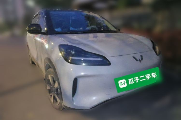 Used Wuling Bingo PLUS 2024 330 km Range Five-Seater Version Front Right 45 Deg