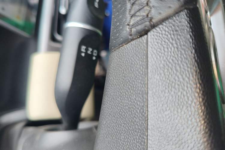 Used Wuling Bingo PLUS 2024 510 km Flagship Edition Four-Seater Version Gear Lever